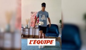 Ils upgradent le stay at home challenge ! - Foot - WTF
