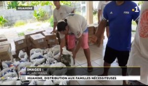 Distribution de denrées alimentaires à Huahine