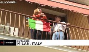 Les Italiens, aux fenêtres, chantent en coeur Bella Ciao