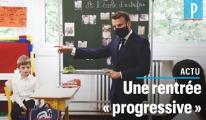 Poissy : Macron visite une école pour rassurer sur la rentrée