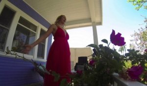 Confinement: cette chanteuse d'opéra se produit chaque semaine devant sa maison en Californie