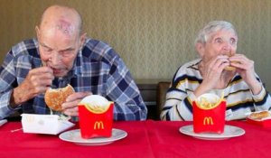 A 99 ans, il mange du McDo pour la première fois. Verdict…