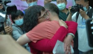 Les incroyables retrouvailles entre un Chinois et ses parents biologiques, 32 ans après son enlèvement