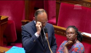 Cumul des mandats: Edouard Philippe rappelle qu'il reviendra aux membres du gouvernement élus de choisir "le moment venu"
