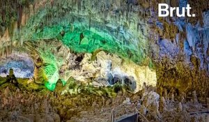 Aux États-Unis, immersion dans les profondeurs des grottes de Carlsbad