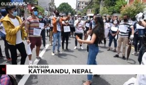 Népal : la gestion de la crise du gouvernement remise en cause