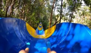 Le plus long toboggan aquatique du monde au parc à thème Escape en Malaisie (1,1 km)