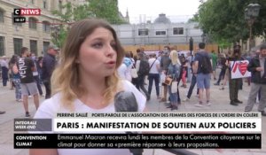 Paris : manifestation de soutien aux policiers