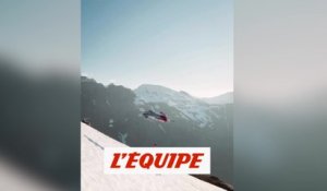 Jornet, à skis, frôlé par un wingsuit à toute vitesse - Wingsuit - WTF