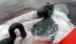Des garde-côtes interceptent un sous-marin