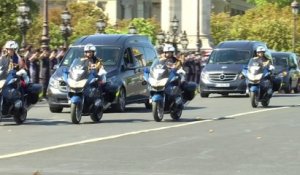 Paris: forces de l'ordre et troupes militaires rendent hommage au brigadier Tojohasina Razafintsalama, mort au Mali