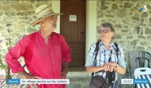 Alpes-Maritimes : un maire nonagénaire sur le front pour attirer les touristes