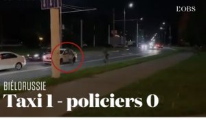 Un taxi sauve un manifestant fuyant la police anti-émeute en Biélorussie