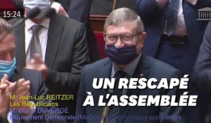 Covid-19: Le retour émouvant à l'Assemblée de Jean-Luc Reitzer
