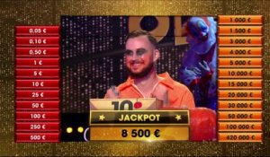 Jason remporte le jackpot de 8 500 euros dès l'ouverture de la première boîte dans APOAL !