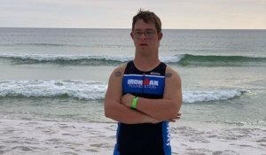 Chris Nikic devient le premier triathlète trisomique à terminer un Ironman