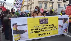 France : une loi controversée vise à protéger l'image des policiers