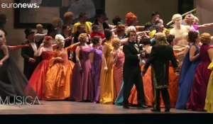 Retour sur un temps fort lyrique de 2020 : une "Manon" moderne et envoûtante à l'Opéra Bastille