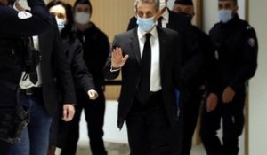 Affaire des écoutes : quatre ans de prison dont deux ferme requis contre Sarkozy qui dénonce “une infamie”