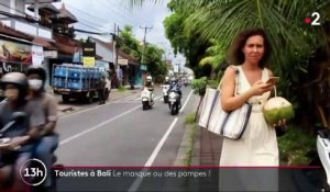 Covid-19 : à Bali, des amendes, mais aussi des pompes en cas de non port du masque