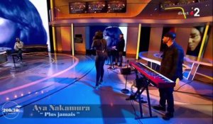Aya Nakamura chante "Plus jamais" en piano-voix dans "20h30 le dimanche"
