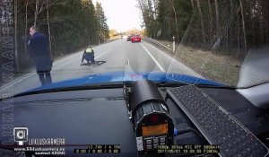 Ce policier estonien sait comment stopper une course-poursuite... efficace