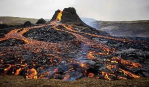 Pour la première fois depuis 6 000 ans, un volcan islandais est entré en éruption, et les photos sont incroyables