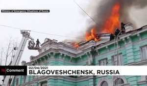 Russie : un hôpital en feu, les chirurgiens continuent l'opération