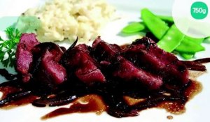 Noix de joue de porc confite, échalote au vinaigre balsamique et écrasé de céleri à la moutarde