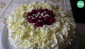 Gâteau aux framboises et chocolat blanc