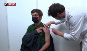 L'ouverture à la vaccination élargie