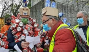 Manifestation des ambassadeurs de la propreté et des agriculteurs devant le Parlement wallon à Namur