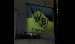 Des supporters du BVB célèbrent le titre en Coupe d'Allemagne