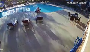 Il sauve un enfant de 4 ans qui se noie dans la piscine des voisins