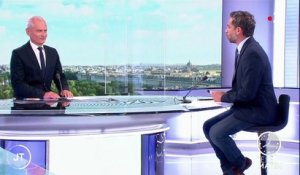 Emmanuel Macron commence un "pèlerinage" dans le Lot
