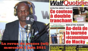 Revue de presse  lue et commentée en wolof par Abdoulaye Bob