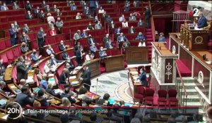 Emmanuel Macron giflé : deux hommes interpellés et placés en garde à vue