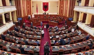 Albanie : le parlement vote la destitution du président