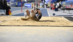 Bey fait la loi à la longueur - Athlétisme - ChF