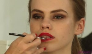 Tutorial: cómo maquillar unos labios rojos