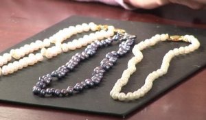 Bijoux perles : Comment prendre soin des ses perles fines en vidéo