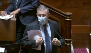 Pass sanitaire : Philippe Bas défend la rédaction de la commission