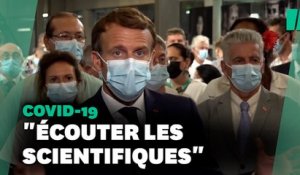 Vaccin: Macron dit "écouter les scientifiques"... mais ne l'a pas toujours fait sur le Covid