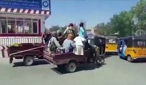 Afghanistan : les talibans conquièrent cinq capitales provinciales en deux jours