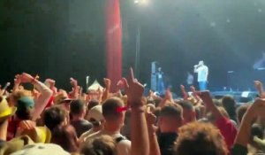 Fête de l'Humanité : Le public scande "Tout le monde déteste la police" lors d'un concert, encouragé par le chanteur, et provoquant la colère de Gérald Darmanin