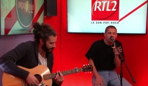 Hervé & Waxx interprètent "Osez Joséphine" en duo dans "Foudre"
