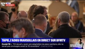 Les invités arrivent à la cathédrale de la Major à Marseille pour les funérailles de Bernard Tapie