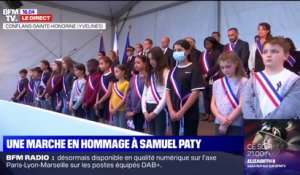 Hommage à Samuel Paty: une minute de silence respectée à Conflans-Sainte-Honorine