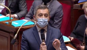 À l'Assemblée, Gérald Darmanin juge "ignoble" la vidéo de candidature d'Éric Zemmour