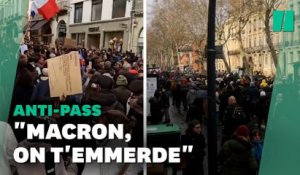 Des manifestants anti-pass remobilisés après les propos de Macron